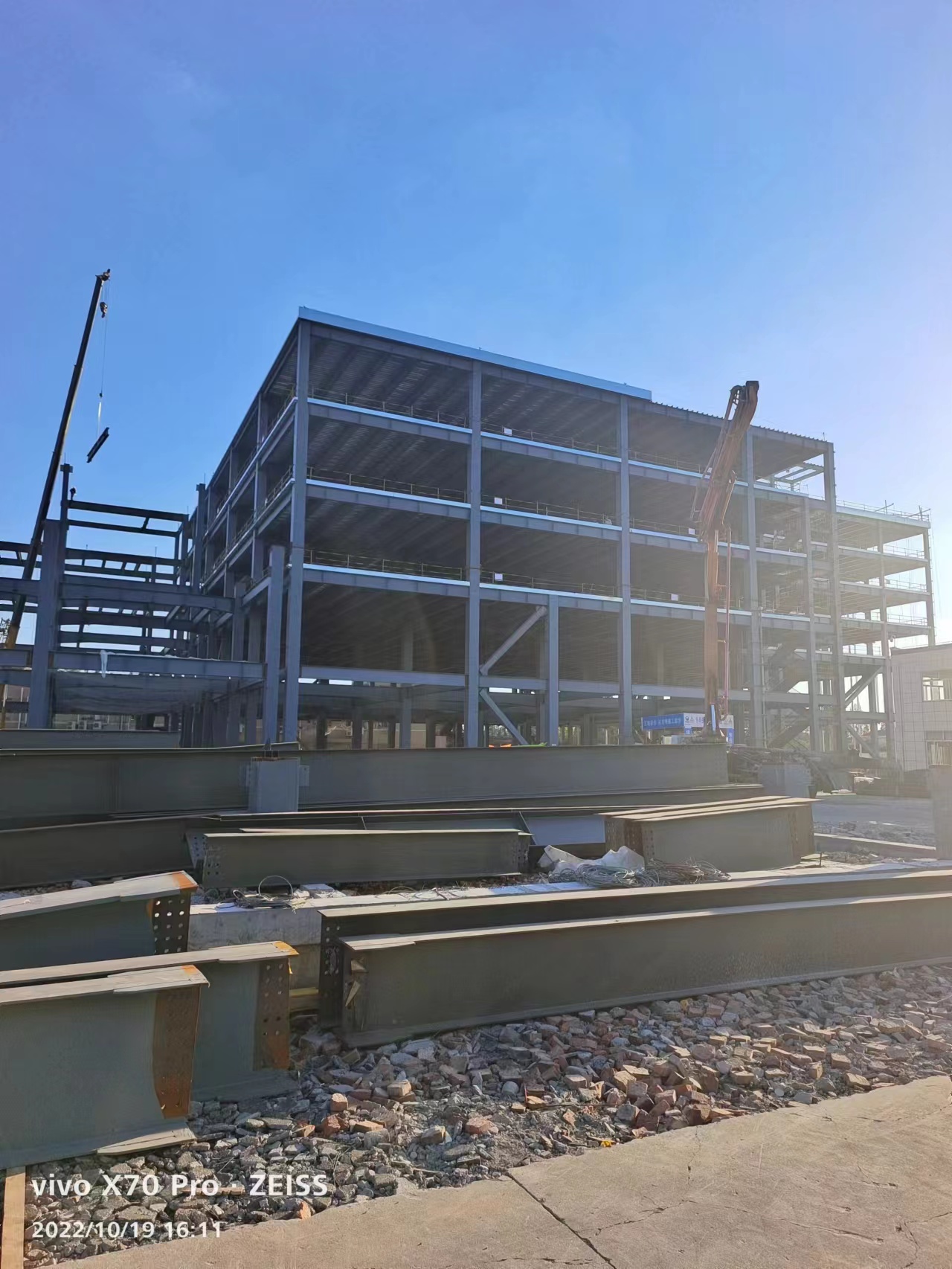 上海鋼結構工程中鋼結構桁架13585605056周先生